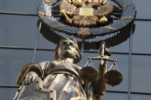 «Портной без порток»: Верховный Суд РФ указал, что ФАС России не праве рассматривать жалобы на имущественные торги, если они не связаны с нарушением общественных интересов
